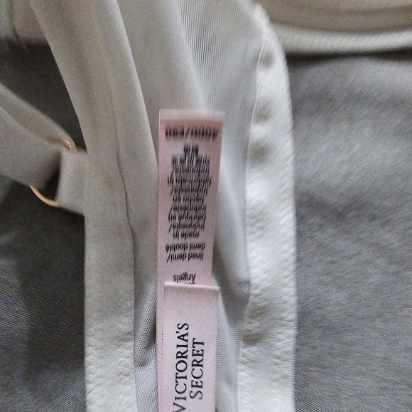 Victoria secret Dream Angels Demi - Picture 5 of 6